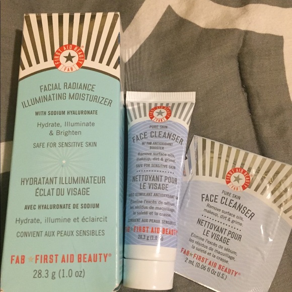 First aid beauty lot - Picture 1 of 3